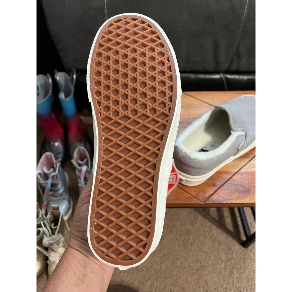 Vans Off The Wall Slip On Gray Suede Sherpa Lined Skate Shoes Womens  7.5 NWB - Picture 10 of 12